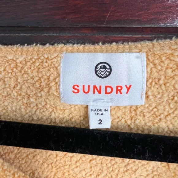 Sundry Women’s Crop Raw Neckline Off Shoulder Sweatshirt Yellow size Medium - Picture 8 of 8